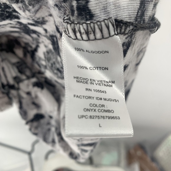 LOT Daisy  Fuentes My Favorite T Shirt Slim Fit  Long & Short Sleeve Large - Picture 15 of 16